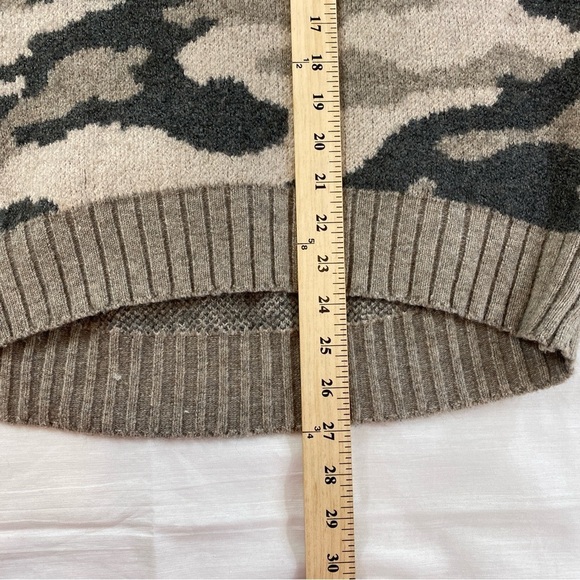 Christian Siriano Women’s NY Camo‎ Sweater Merino Wool Blend Mock Neck Size S - Picture 8 of 10